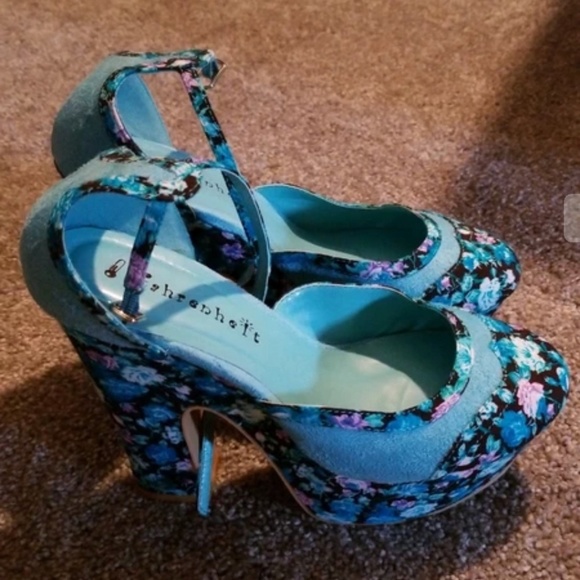 Platforms - Picture 3 of 4